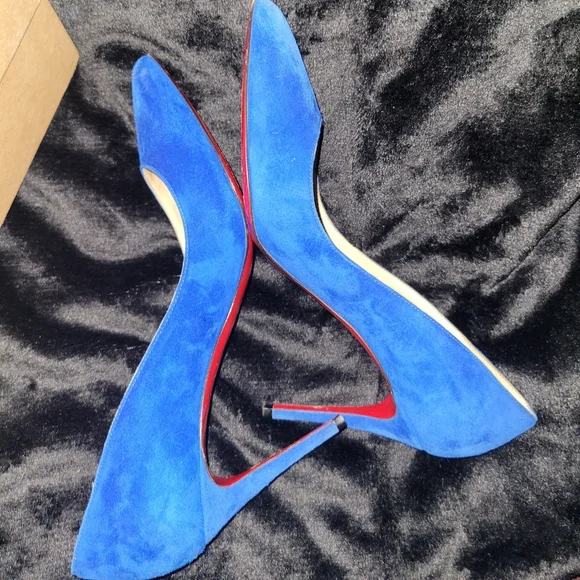 Christian Louboutin Pigalle Follies 38 - Picture 4 of 13